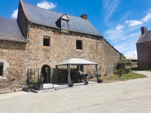 Plerguer Casa | Gîte équestre dans centre équestre vers saint malo
