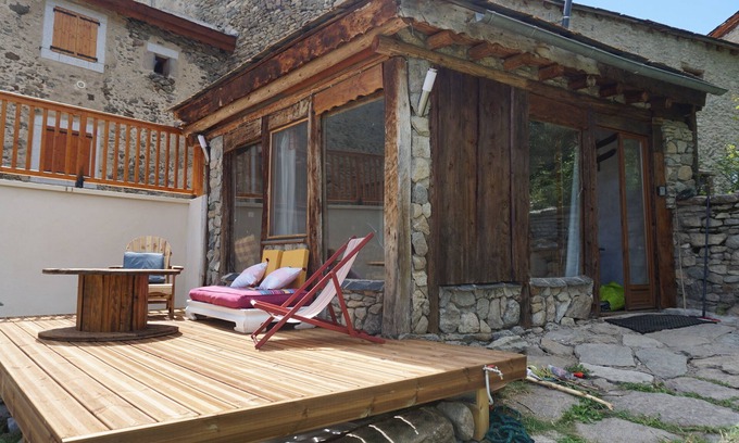 Targassonne Chalet De Esquí | Gîte atypique 6p.jardin sauna wi-fi 1600m altitude