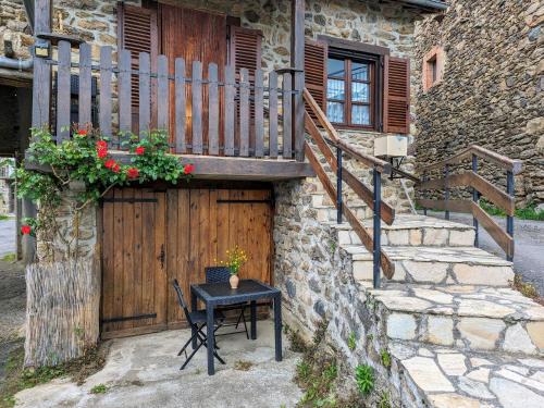Saint-Ilpize Casa | Gîte au cœur du village médiéval de Saint-Ilpize - FR-1-582-93