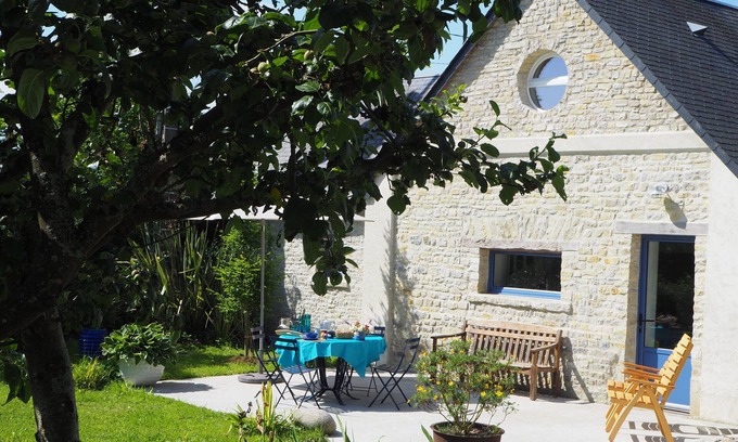 Audouville-la-Hubert Casa | GÎTE au GARDIN 'Les Phormiums', Mar, Naturaleza, Lugares de aterrizaje históricos
