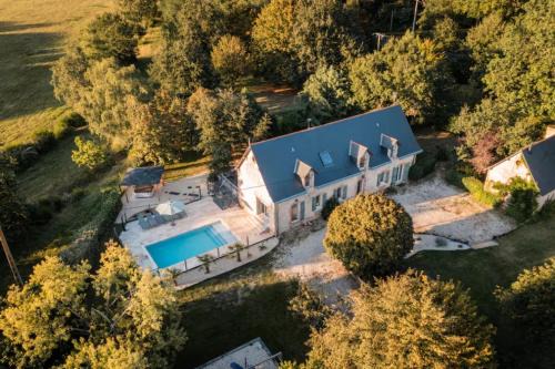 Soucelles Casa | Gîte Bellarca avec piscine et spa