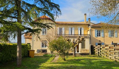 Saint-Pey-d'Armens Casa | Gîte Château Touzinat - Saint-Emilion