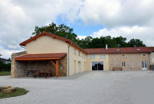 Villeneuve-Lecussan Casa | Gîte Chez ANTONIN