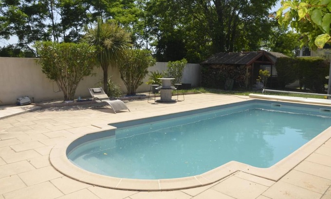 Bollene Apartamento | Gîte Climatisé Pour 2 Personnes Avec Piscine Partagée