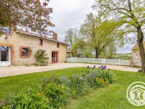 Montilliers Casa | Gîte confortable 2 chambres avec jardin, animaux admis, Wifi, parking - FR-1-622-80