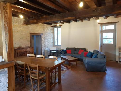 Bengy-sur-Craon Casa | Gîte cosy et indépendant avec terrasse, jardin clos, internet 4G, tout compris - Bengy-sur-Craon - FR-1-586-34