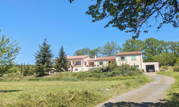 Antugnac Casa | Gîte de 80m² au Cœur de Collines Verdoyantes , Préservé du Monde