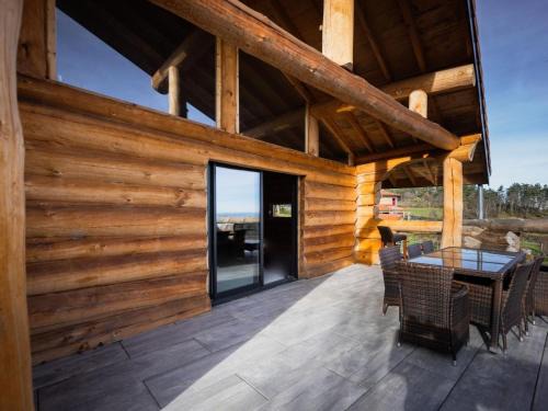Saint-Jean-Soleymieux Casa | Gîte de charme avec poêle à bois, billard et terrasse dans les Monts du Forez - FR-1-496-313