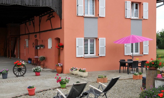 Holtzwihr Apartamento | Gîte de France en un gran jardín