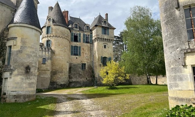 La Celle-Guenand Apartamento | Gîte de la Petite Chouette, un Studio Romantique Dans L'enceinte D'un Château !