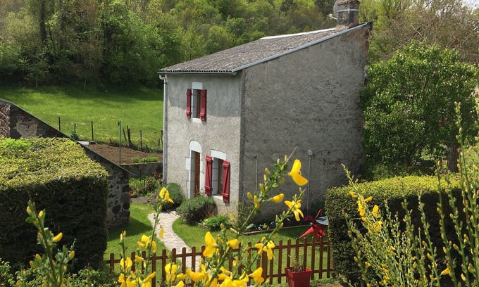 Jassat Casa | Gîte de la rivière casa independiente 2 personas en MUROL