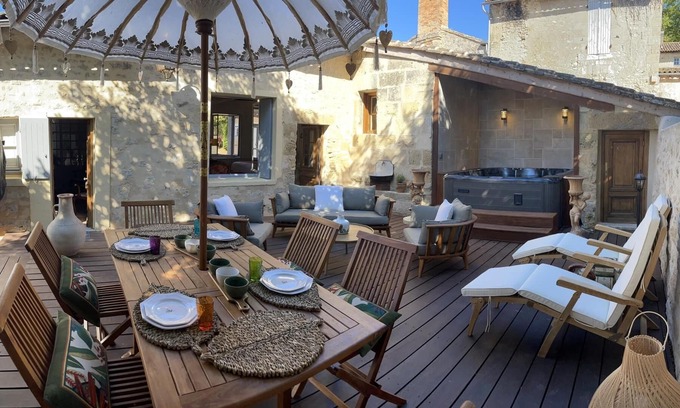 Blaye Casa | Gîte de Lantiquaire