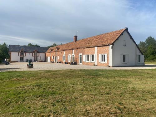 Vannes-sur-Cosson Casa | Gîte en Sologne au calme avec étang, proche d'Orléans et châteaux, idéal randonnées et pêche - FR-1-590-242