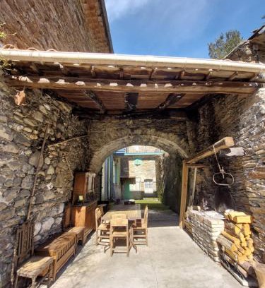 Saint-Andre-de-Valborgne Apartamento | Gîte et jardin en bord de rivière