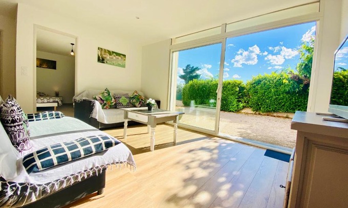 Saint-Martin-d'Ardeche Casa | Gîte Euphrasie piscine privée confort 3 étoiles