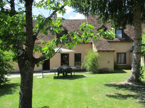 Rosnay Casa | Gîte familial au cœur du parc de La Brenne avec étang privé, cheminée, Wi-Fi et animaux acceptés - FR-1-591-377