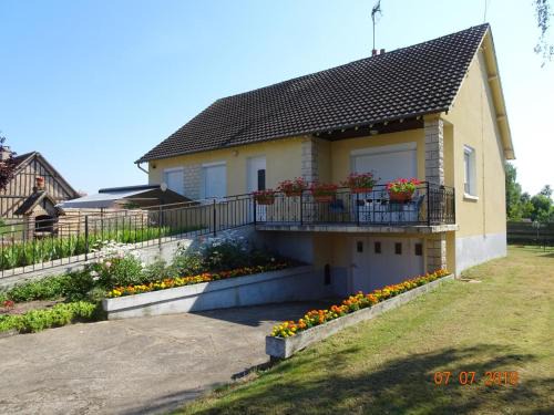 Dhuizon Casa | Gîte familial en Sologne : jardin, équipements enfants, vélos, proche Châteaux de la Loire - FR-1-491-348