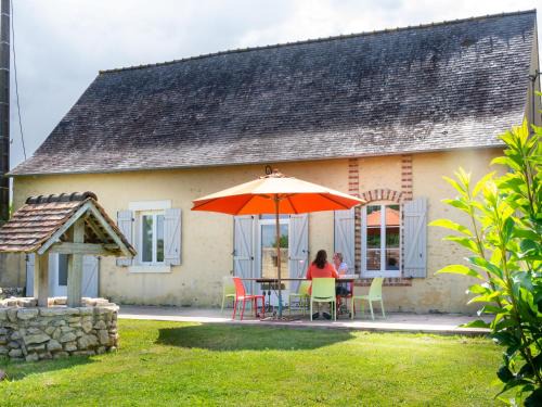 Saint-Christophe-en-Champagne Casa | Gîte 8 pers. avec jardin et terrasses, 4 chambres, proche Le Mans et Sablé, idéal pour familles - FR-1-410-192