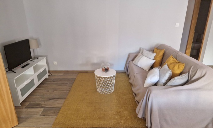 Saint-Hippolyte Apartamento | Apartamento-Económico-Baño Privado-Vista a la Calle