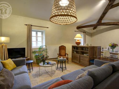 Sainte-Croix-en-Jarez Casa | Gîte historique entre Lyon et Saint-Étienne avec Wi-Fi, jardin, équipements bébé et proche tennis - FR-1-496-275