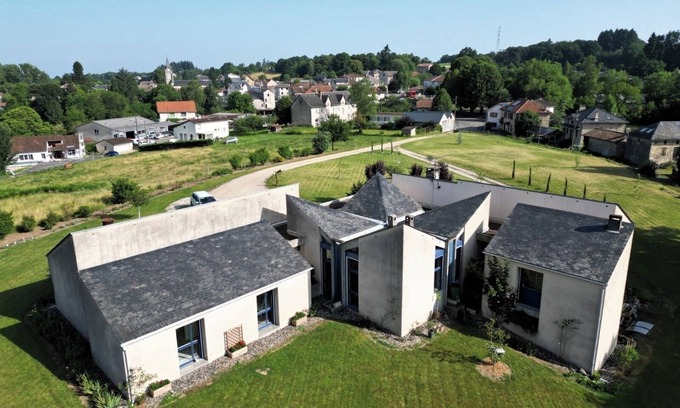Latronquiere Cabaña | Gîte in architect-designed house