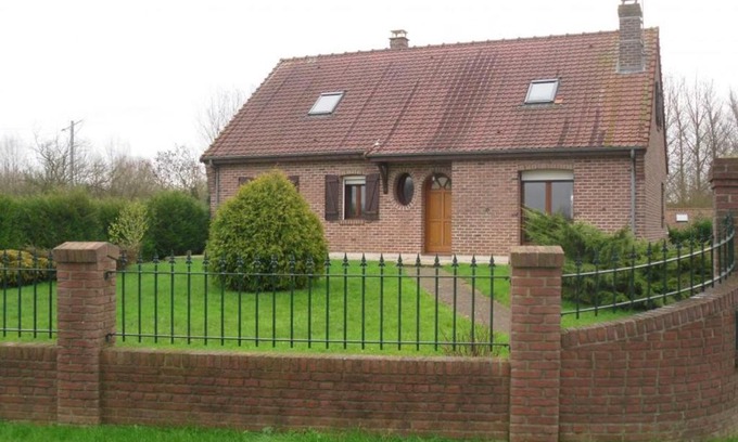 Senlis Casa | Gîte indépendant avec jardin clos, terrasse et wifi, au centre de Senlis, animaux acceptés - FR-1-376-52