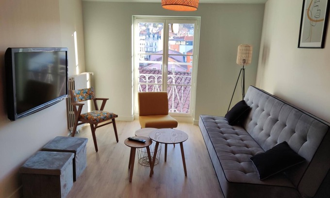 Le Puy-en-Velay Apartamento | Gîte L'Escale Ponote - Downtown - Appart 90 m²