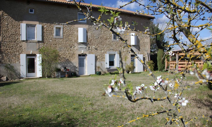 Chatuzange-le-Goubet Casa | Gîte la ferme de musan