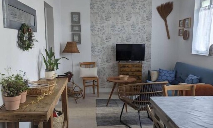 La Perriere Casa | Gîte La Maison de la Perrière au Coeur D'une Petite Cité de Caractère du Perche
