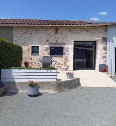 Montournais Casa | Gîte la petite maison