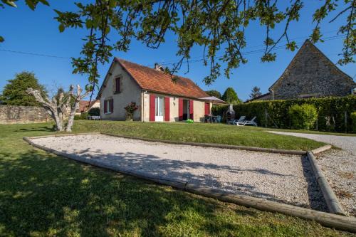 Saint-Andre-dAllas Casa | Gîte La Salamandre