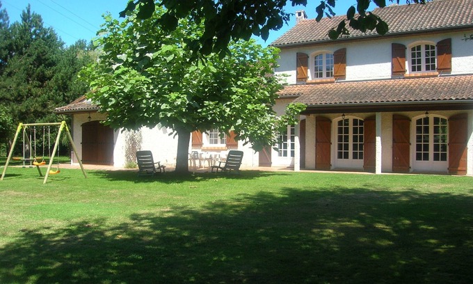 Saint-Georges-les-Landes Casa | REGIÓN GÎTE LE CATALPA DEL ALTO LIMOUSIN