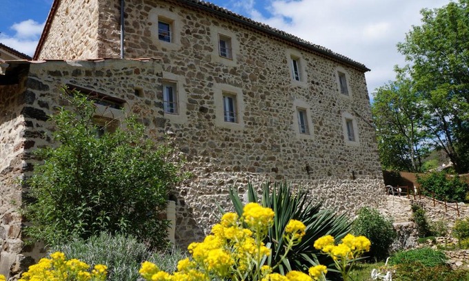 Saint-Julien-du-Gua Casa | Gîte * "le refuge des fées"