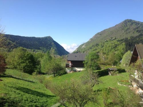 Le Sappey-en-Chartreuse Apartamento | Gîte Le Wallis