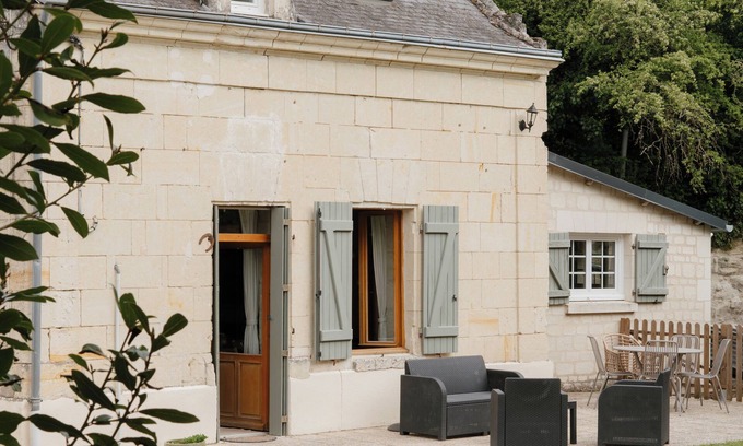 Beaumont-en-Veron Casa | Gîte Les Caves aux Fièvres