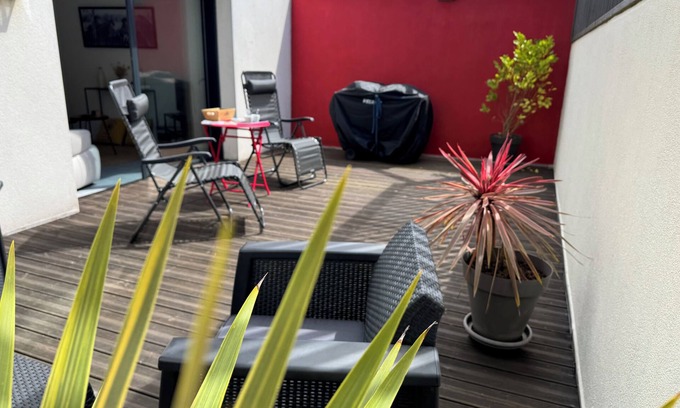 Pornic Apartamento | Todo a pie y tranquilo, amplio y encantador apartamento con terraza y garaje.
