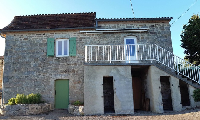 Saint-Jean-Lagineste Casa | Gîte les résurgences