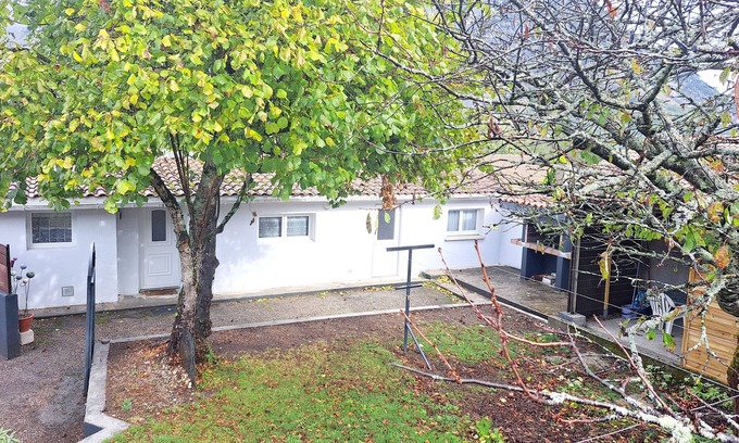 Tarascon-sur-Ariege Casa | Gîte Lotus le Clos des Pradals 5mn du Parc de la Préhistoire