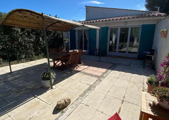 Aureille Casa | Gîte Lou Gardian
