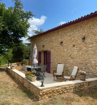 Saint-Amand-de-Vergt Casa | Gîte MERLANDE - à 600m de Plan d'eau de Neufont