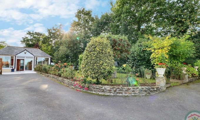 Miniac-Morvan Casa | Gîte Miniac-Morvan, 4 pièces, 5 personnes - FR-1-538-17