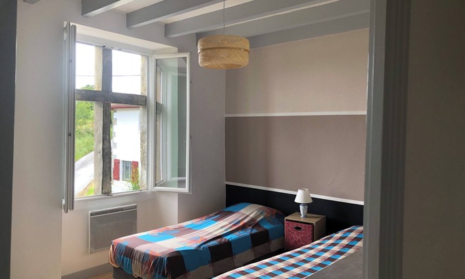 Ayherre Apartamento | Gîte Neuf mer et Montagne