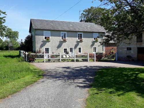 Champosoult Casa | Gîte rénové à la ferme, 4 chambres, jardin clos, WiFi, parking, animaux, activités nature à proximité - FR-1-497-27