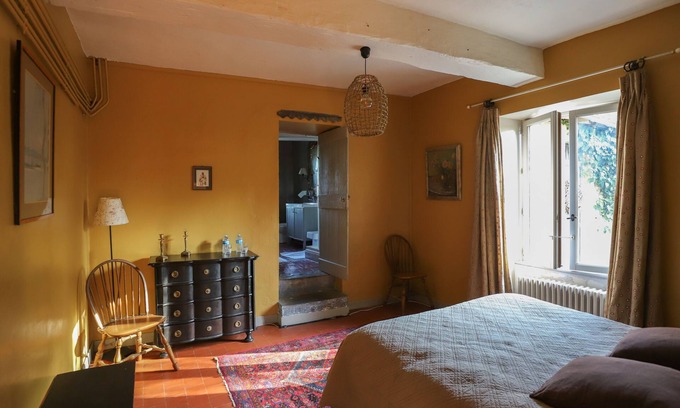 Saint-Julien-de-Civry Cabaña | Gîte-Tradicional-Baño en la habitacion