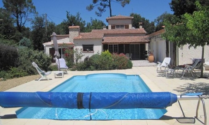Nans-les-Pins Casa | Gîte "villa L'astrée