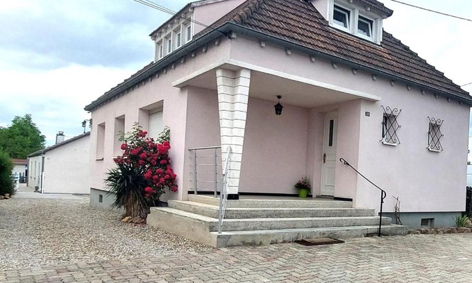 Wintzenheim Casa | Gîte Wintzenheim, 4 pièces, 6 personnes - FR-1-744-24