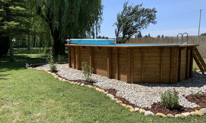 Tulette Cabaña | Casas rurales en los viñedos, parque, piscina, parque infantil, campo de petanca, ...
