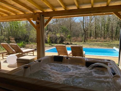 Pouydesseaux Casa | Gîtes & Spa de charme " Ploum"