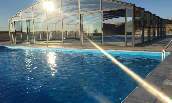 Pomerols Chalet De Esquí | G084 - Grand luxury chalet 3 bedrooms 2 showers in secure domain with heated swimming pool