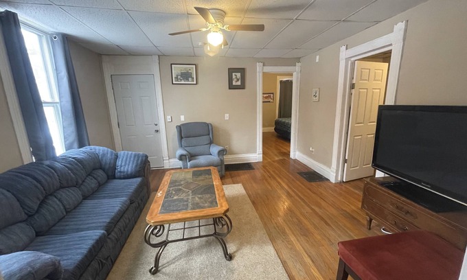 Downtown Syracuse Casa | (G1) 3 bdrm near Syracuse University and Destiny Mall!
